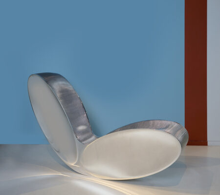 ron-arad-fauteuil-armchair-sculpture-blo-void-mourmans-01-jousse-entreprise©fabrice-gousset
